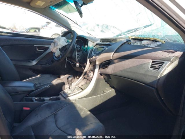 Photo 4 VIN: KMHDH4AE8DU605406 - HYUNDAI ELANTRA 