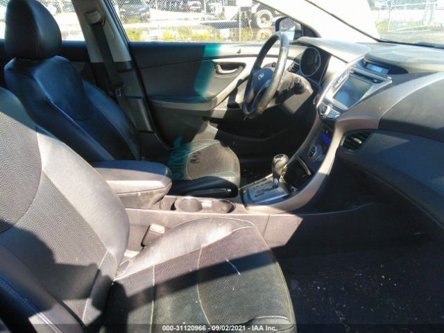 Photo 4 VIN: KMHDH4AE8DU666643 - HYUNDAI ELANTRA 