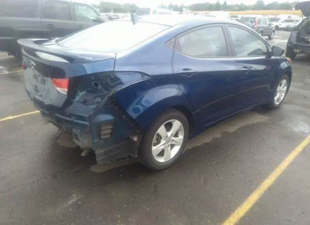 Photo 3 VIN: KMHDH4AE8DU737923 - HYUNDAI ELANTRA 