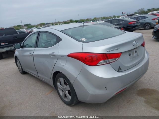 Photo 2 VIN: KMHDH4AE8DU938768 - HYUNDAI ELANTRA 