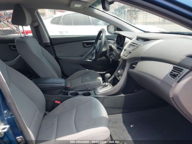 Photo 4 VIN: KMHDH4AE8DU952931 - HYUNDAI ELANTRA 