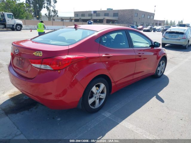 Photo 3 VIN: KMHDH4AE8DU971074 - HYUNDAI ELANTRA 