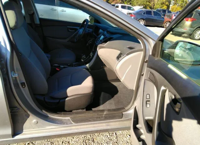 Photo 4 VIN: KMHDH4AE8EU031388 - HYUNDAI ELANTRA 