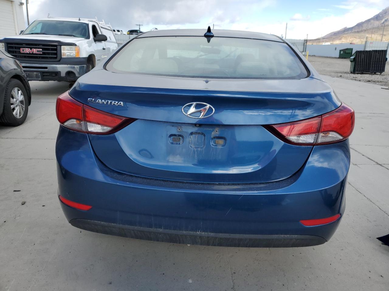 Photo 5 VIN: KMHDH4AE8EU176236 - HYUNDAI ELANTRA 