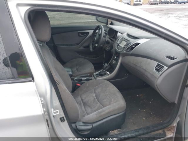 Photo 4 VIN: KMHDH4AE8EU180979 - HYUNDAI ELANTRA 