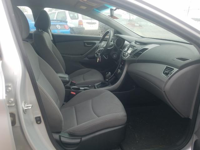 Photo 4 VIN: KMHDH4AE8FU226375 - HYUNDAI ELANTRA SE 