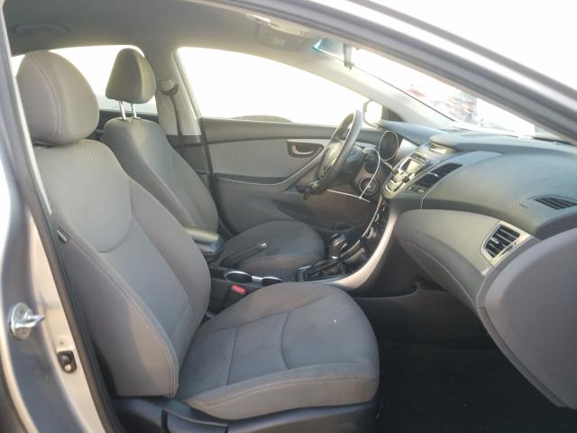 Photo 4 VIN: KMHDH4AE8FU250305 - HYUNDAI ELANTRA SE 