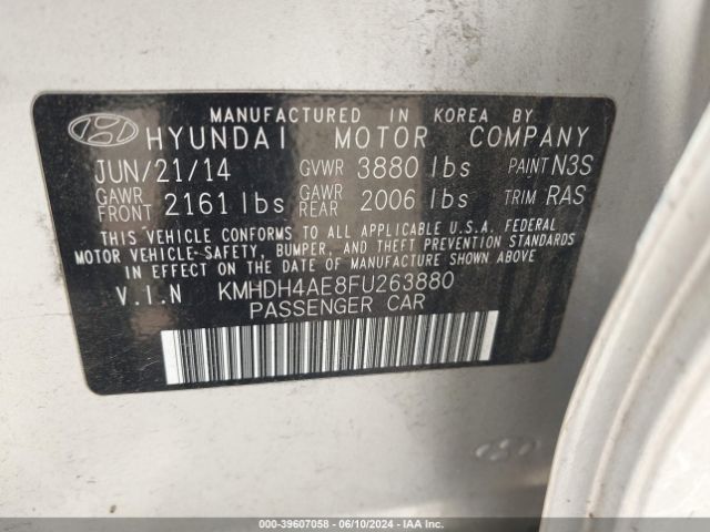 Photo 8 VIN: KMHDH4AE8FU263880 - HYUNDAI ELANTRA 