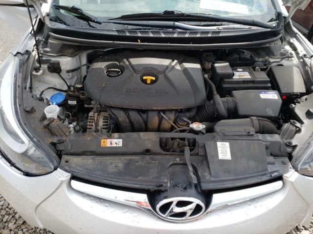 Photo 6 VIN: KMHDH4AE8FU264950 - HYUNDAI ELANTRA SE 