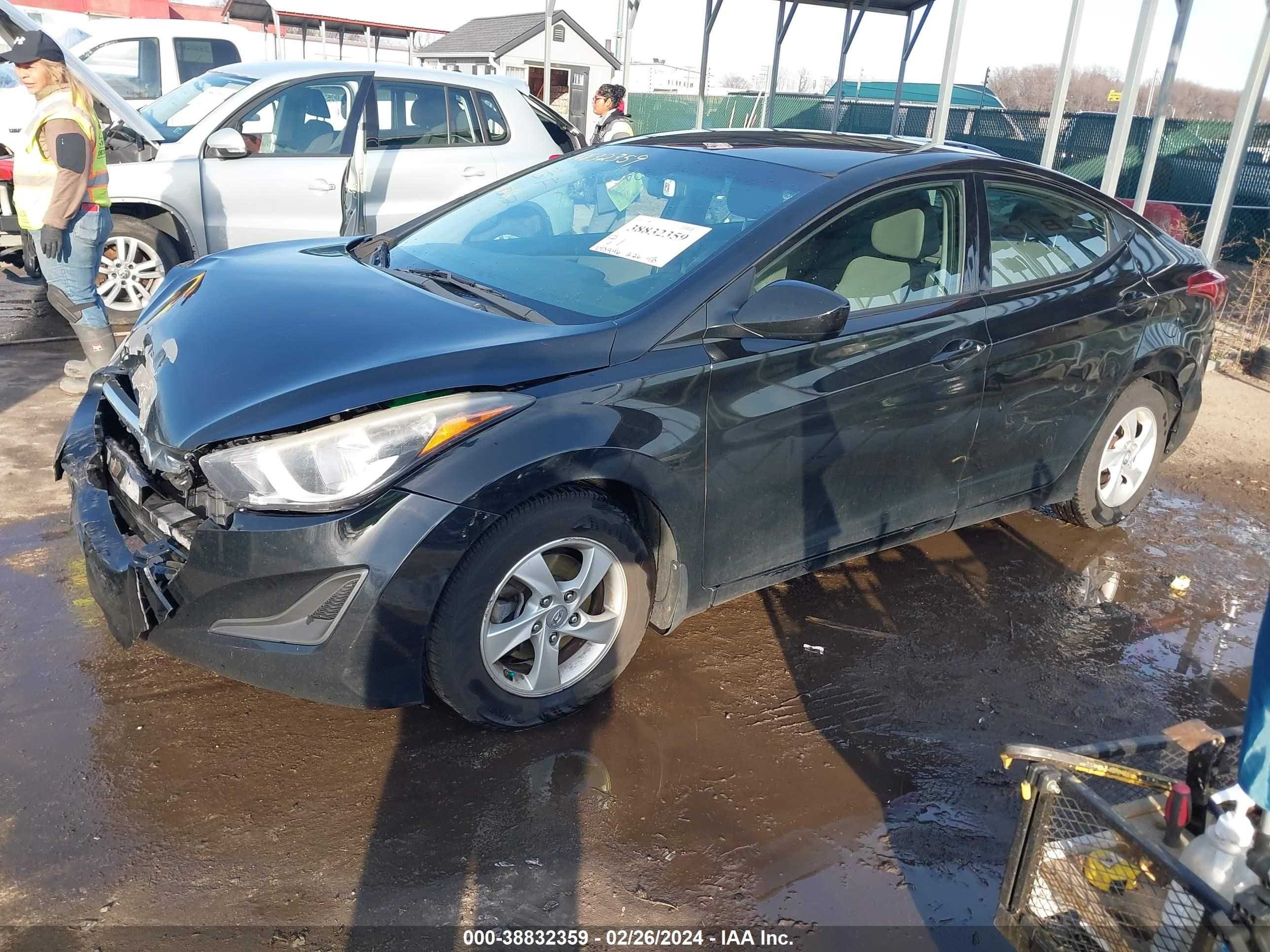 Photo 1 VIN: KMHDH4AE8FU299326 - HYUNDAI ELANTRA 