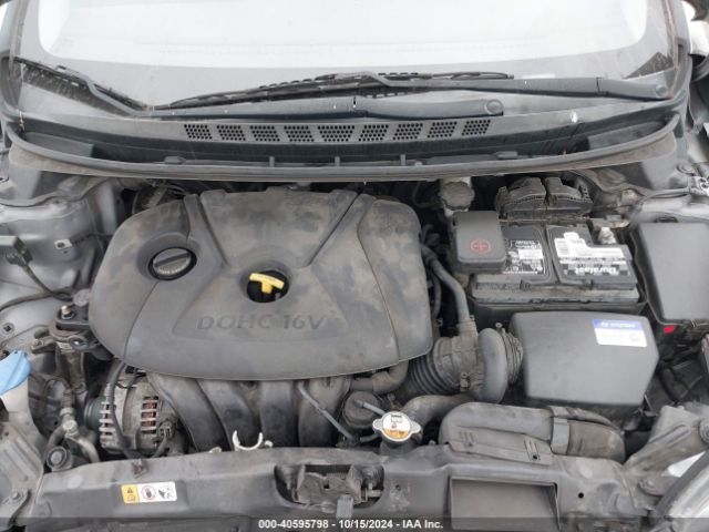 Photo 9 VIN: KMHDH4AE8FU458877 - HYUNDAI ELANTRA 