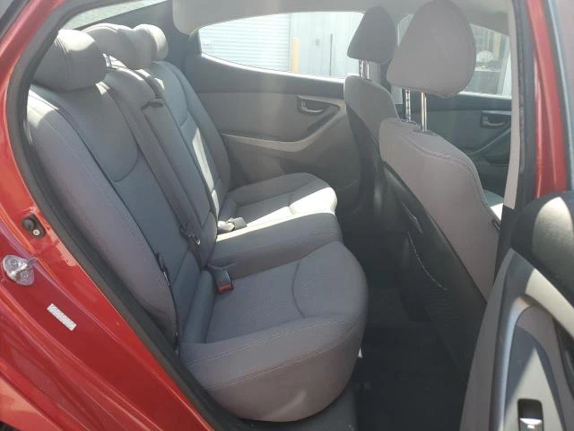 Photo 9 VIN: KMHDH4AE8GU484476 - HYUNDAI ELANTRA SE 