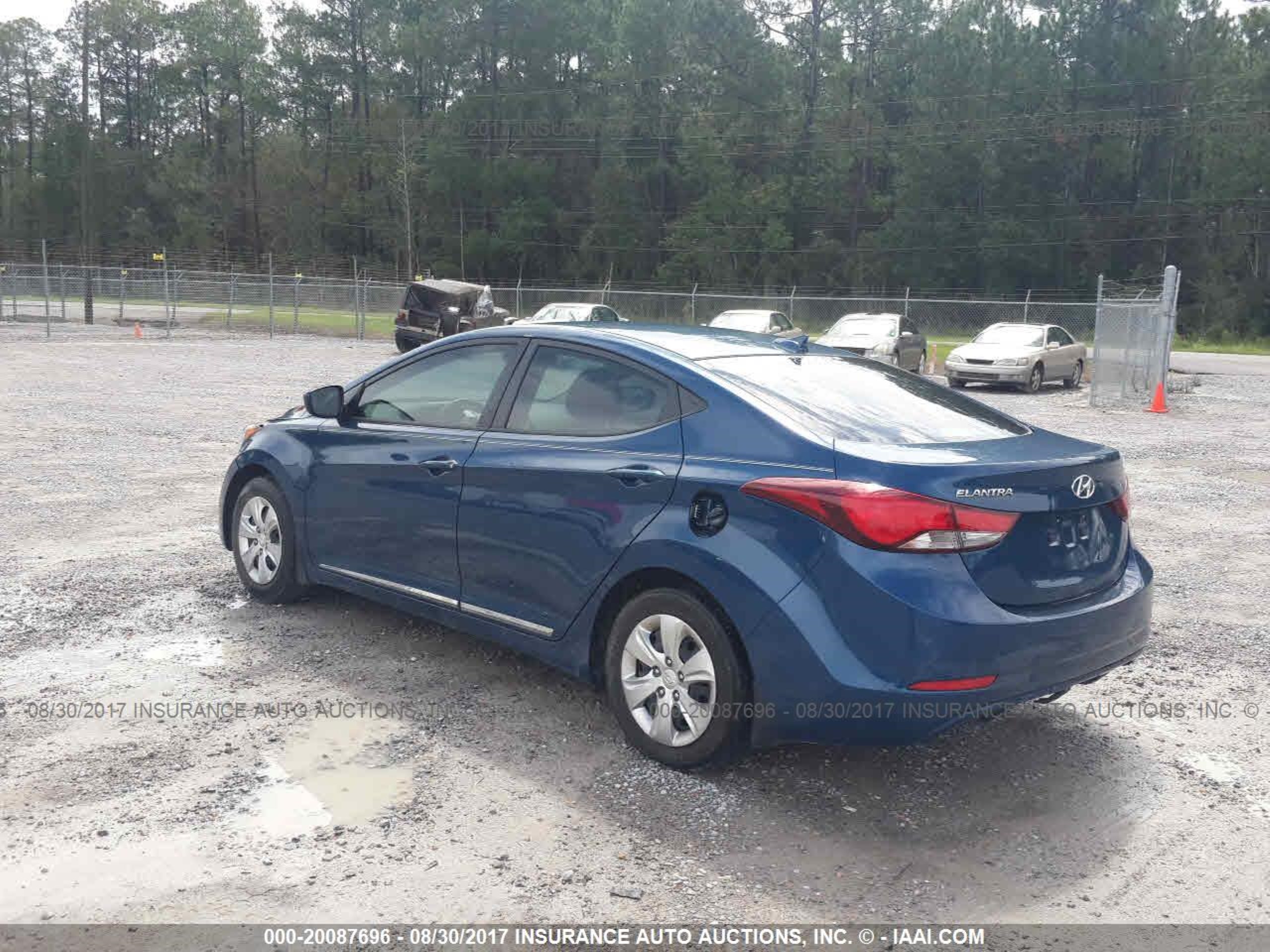 Photo 2 VIN: KMHDH4AE8GU542201 - HYUNDAI ELANTRA 