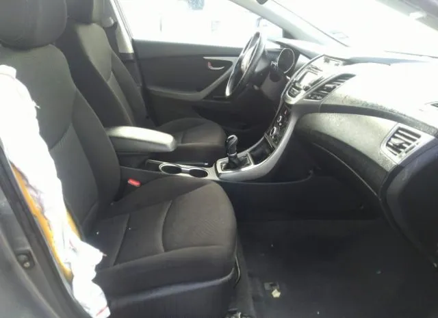 Photo 4 VIN: KMHDH4AE8GU587977 - HYUNDAI ELANTRA 