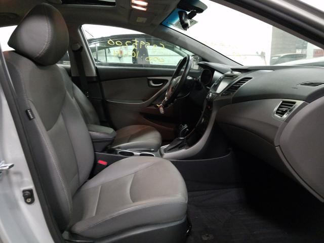 Photo 4 VIN: KMHDH4AE8GU597974 - HYUNDAI ELANTRA SE 