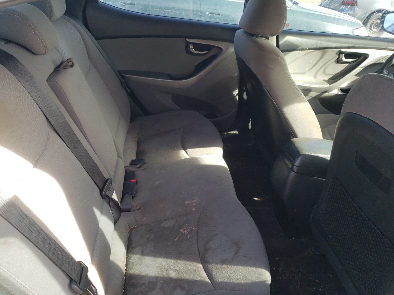 Photo 5 VIN: KMHDH4AE8GU601263 - HYUNDAI ELANTRA 