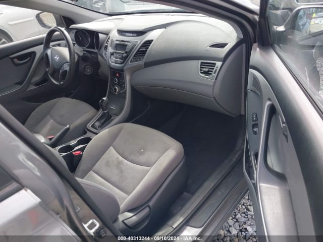 Photo 4 VIN: KMHDH4AE8GU638118 - HYUNDAI ELANTRA 