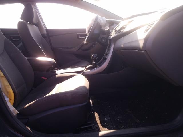 Photo 4 VIN: KMHDH4AE8GU646171 - HYUNDAI ELANTRA SE 