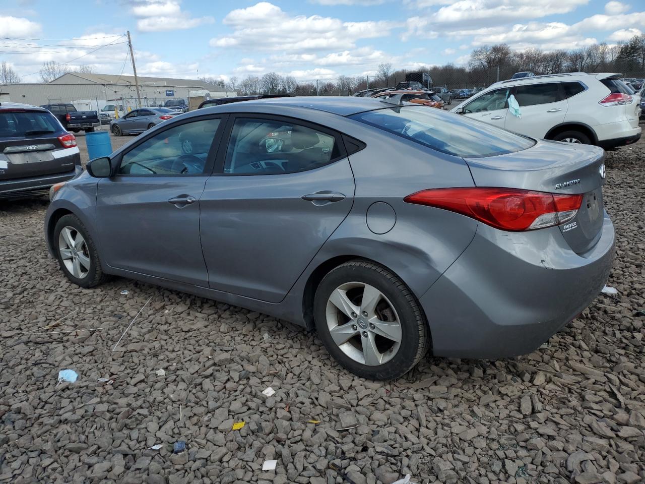 Photo 1 VIN: KMHDH4AE9BU104988 - HYUNDAI ELANTRA 