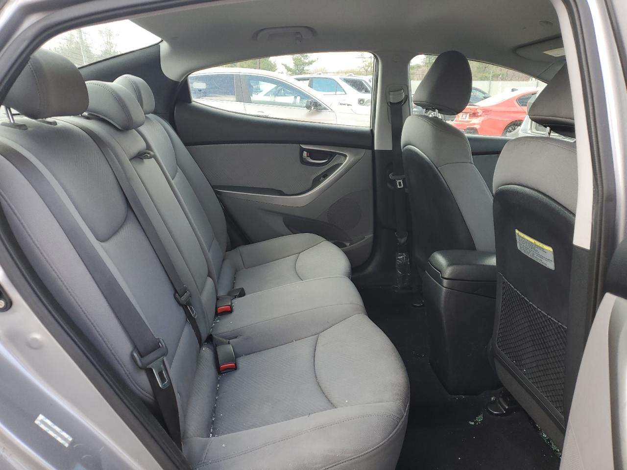 Photo 9 VIN: KMHDH4AE9BU104988 - HYUNDAI ELANTRA 