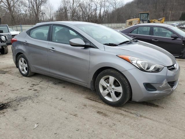 Photo 3 VIN: KMHDH4AE9BU110421 - HYUNDAI ELANTRA 