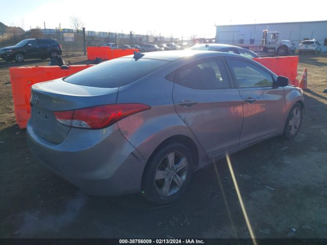 Photo 3 VIN: KMHDH4AE9BU114775 - HYUNDAI ELANTRA 