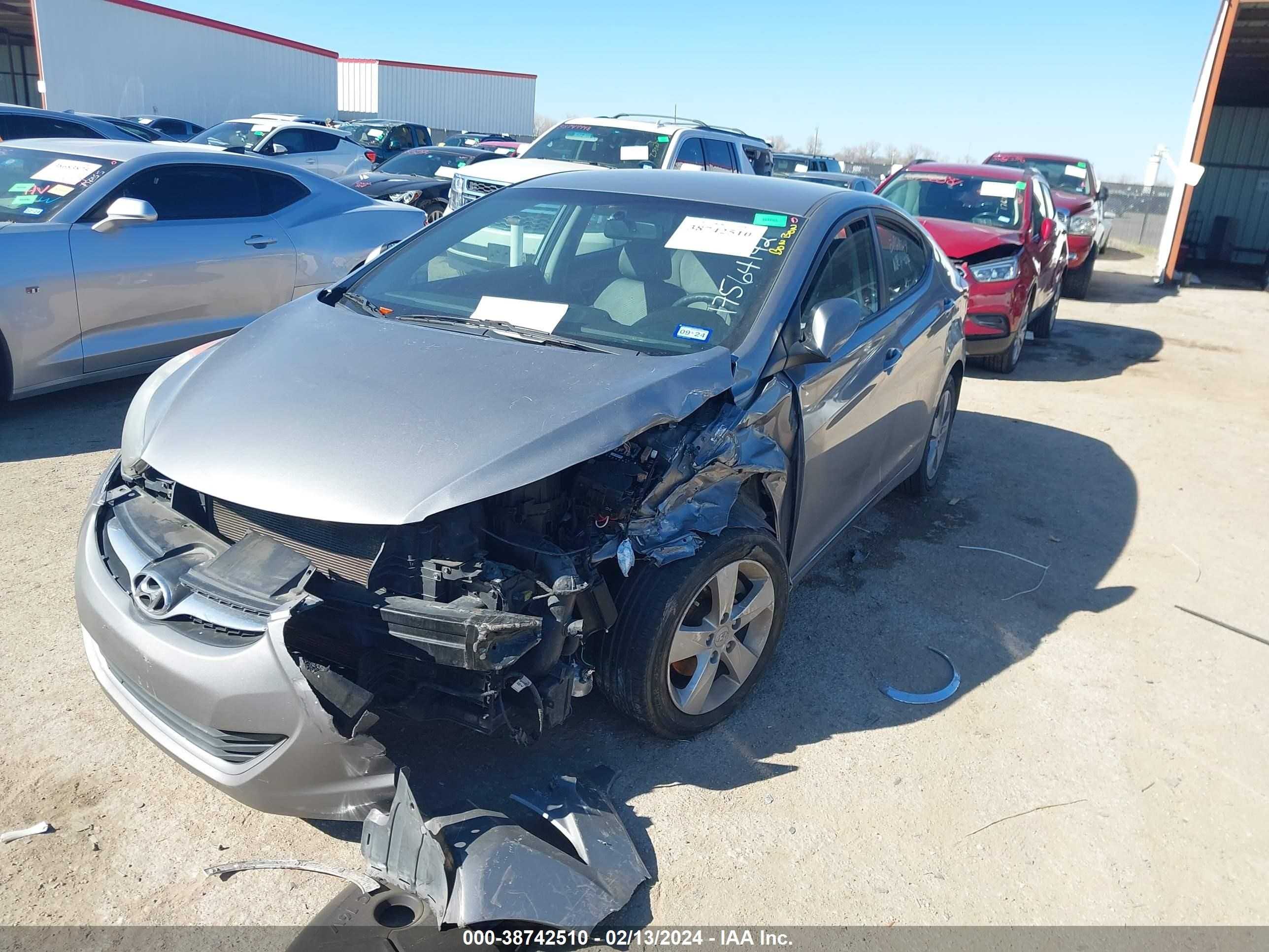 Photo 1 VIN: KMHDH4AE9BU116851 - HYUNDAI ELANTRA 