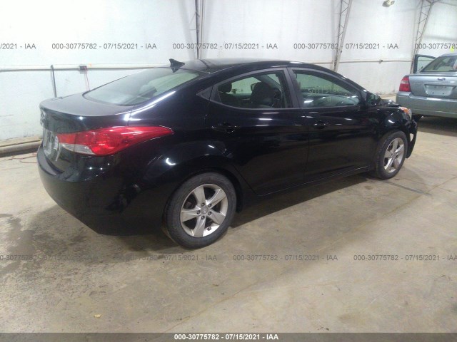 Photo 3 VIN: KMHDH4AE9BU127705 - HYUNDAI ELANTRA 