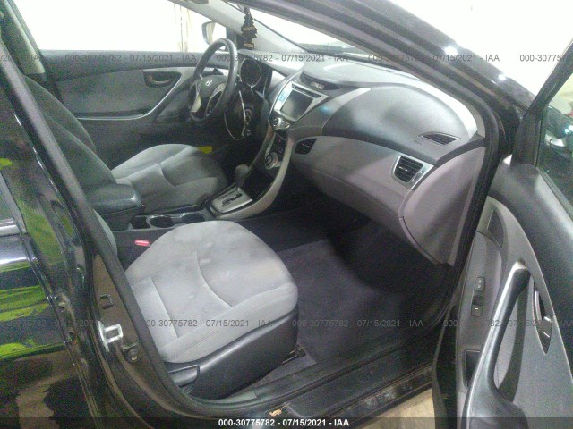 Photo 4 VIN: KMHDH4AE9BU127705 - HYUNDAI ELANTRA 