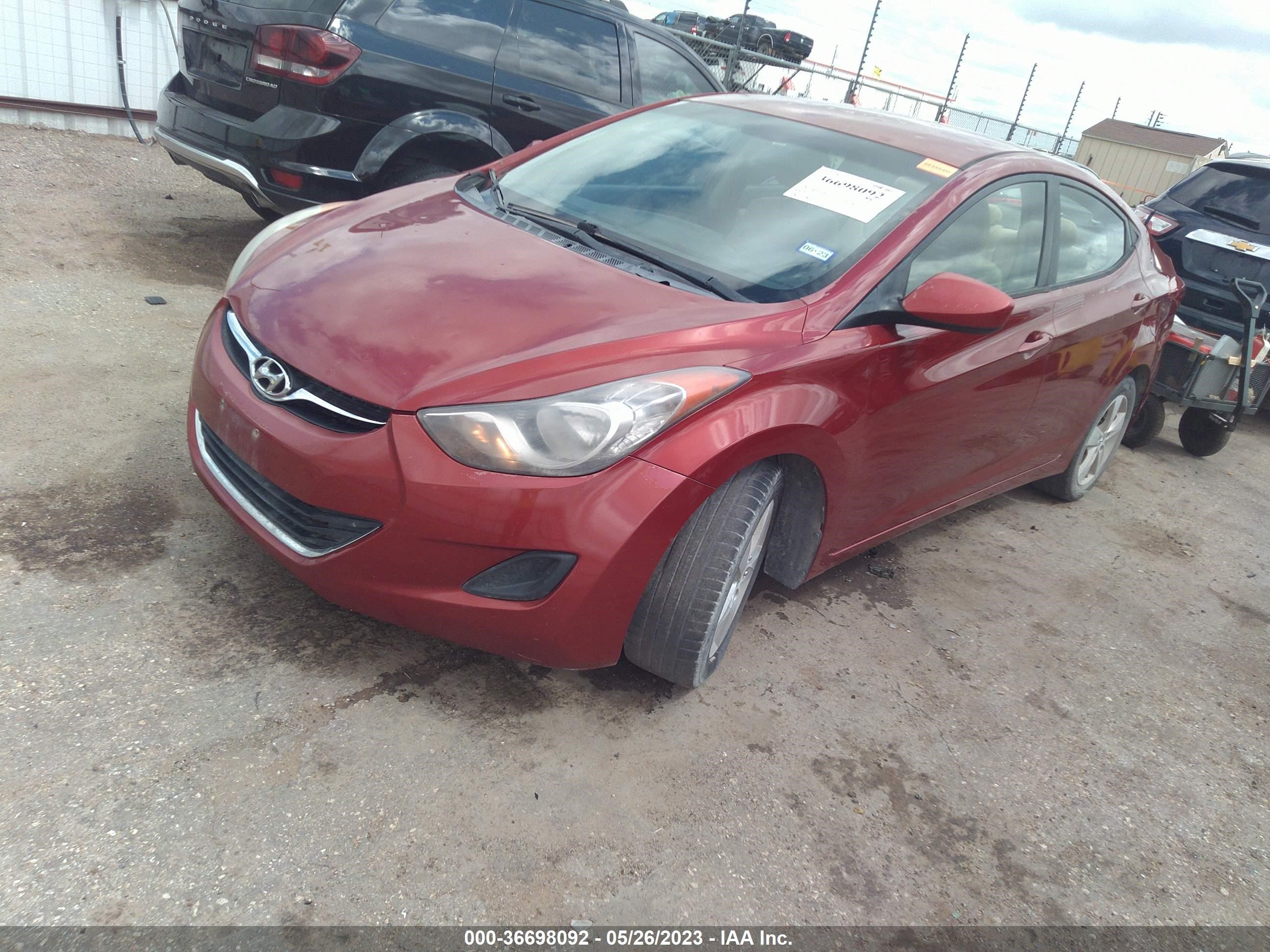 Photo 1 VIN: KMHDH4AE9BU145461 - HYUNDAI ELANTRA 