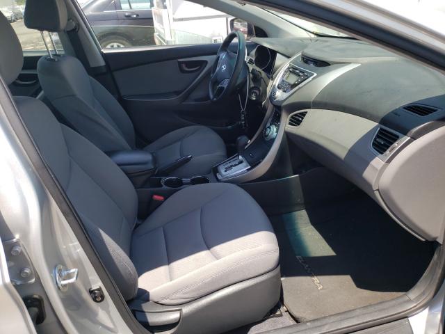 Photo 4 VIN: KMHDH4AE9BU155956 - HYUNDAI ELANTRA GL 