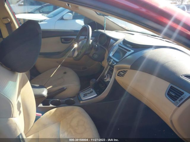 Photo 4 VIN: KMHDH4AE9BU156833 - HYUNDAI ELANTRA 