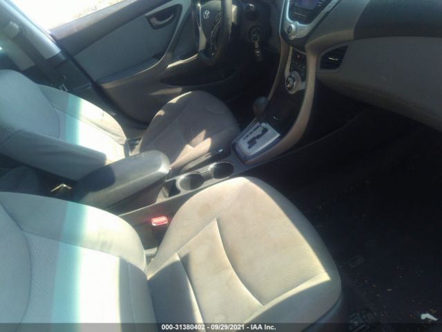 Photo 4 VIN: KMHDH4AE9BU163524 - HYUNDAI ELANTRA 