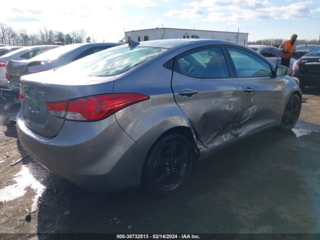 Photo 3 VIN: KMHDH4AE9CU189056 - HYUNDAI ELANTRA 