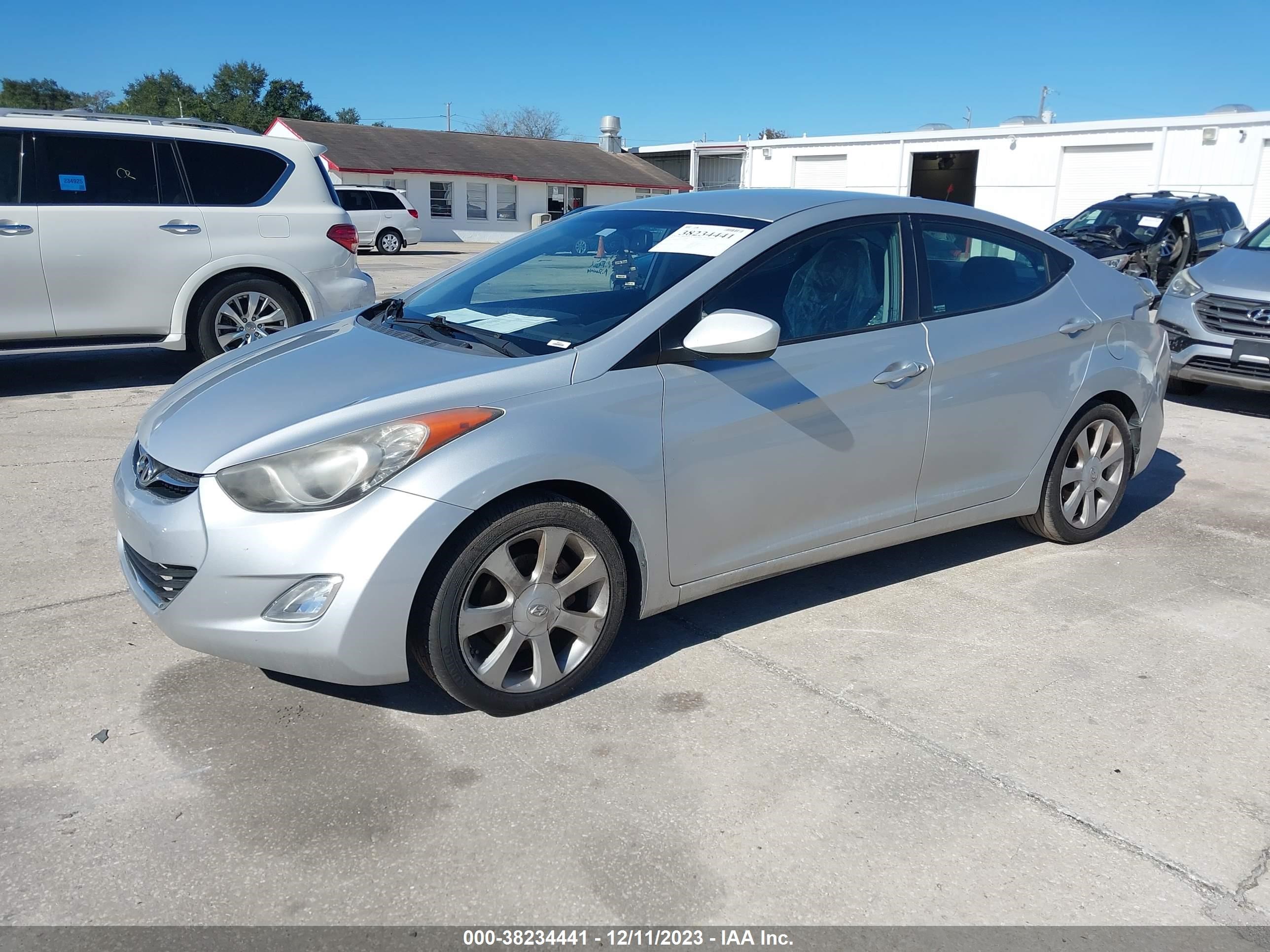 Photo 1 VIN: KMHDH4AE9CU240927 - HYUNDAI ELANTRA 