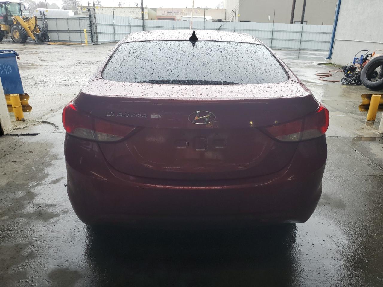 Photo 5 VIN: KMHDH4AE9CU254780 - HYUNDAI ELANTRA 