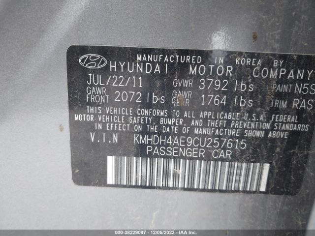 Photo 8 VIN: KMHDH4AE9CU257615 - HYUNDAI ELANTRA 