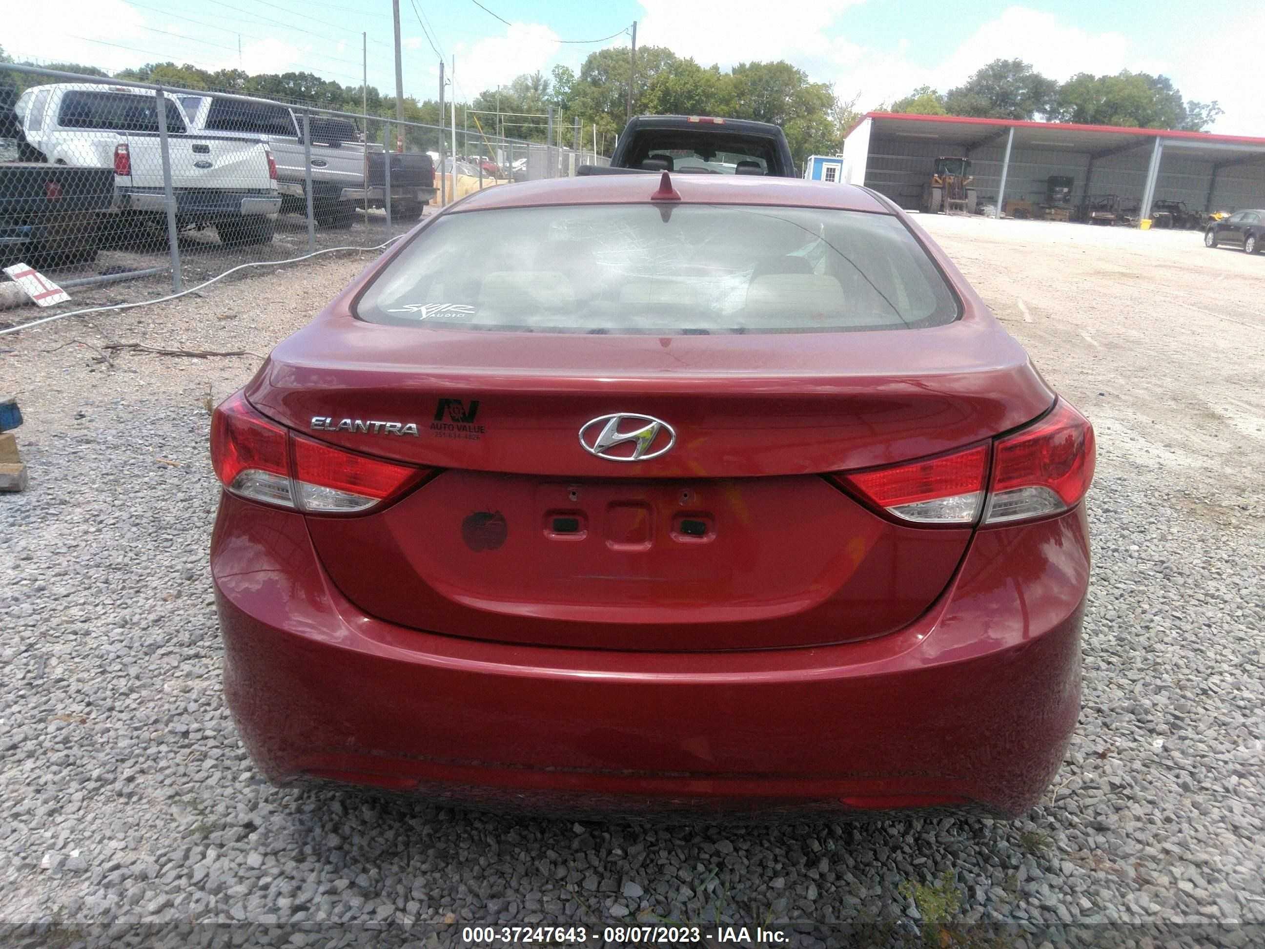 Photo 14 VIN: KMHDH4AE9CU273412 - HYUNDAI ELANTRA 