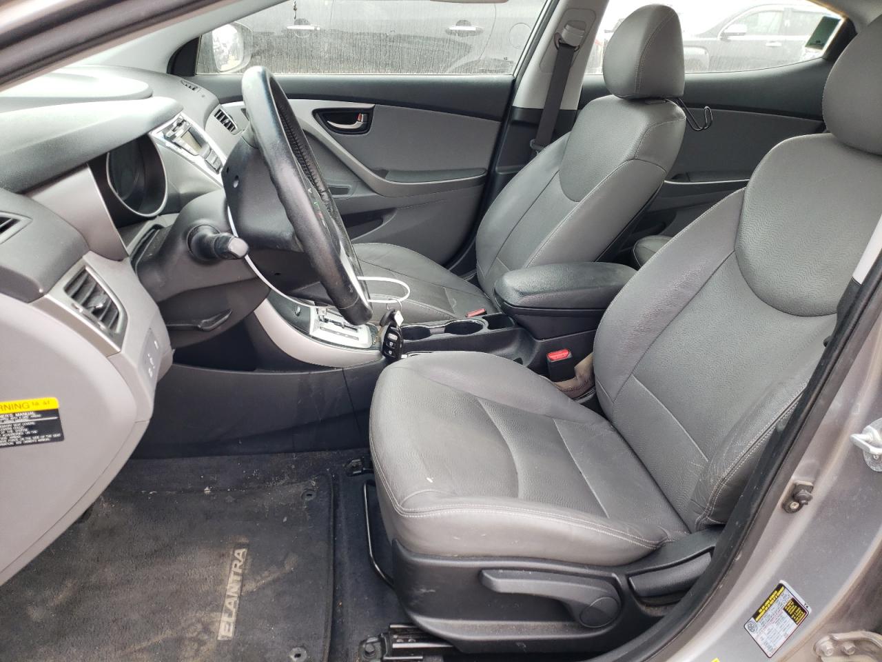 Photo 6 VIN: KMHDH4AE9CU340767 - HYUNDAI ELANTRA 