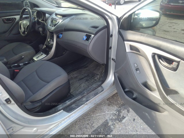 Photo 4 VIN: KMHDH4AE9CU349520 - HYUNDAI ELANTRA 