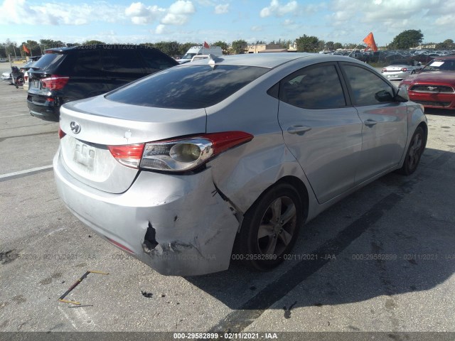 Photo 5 VIN: KMHDH4AE9CU349520 - HYUNDAI ELANTRA 