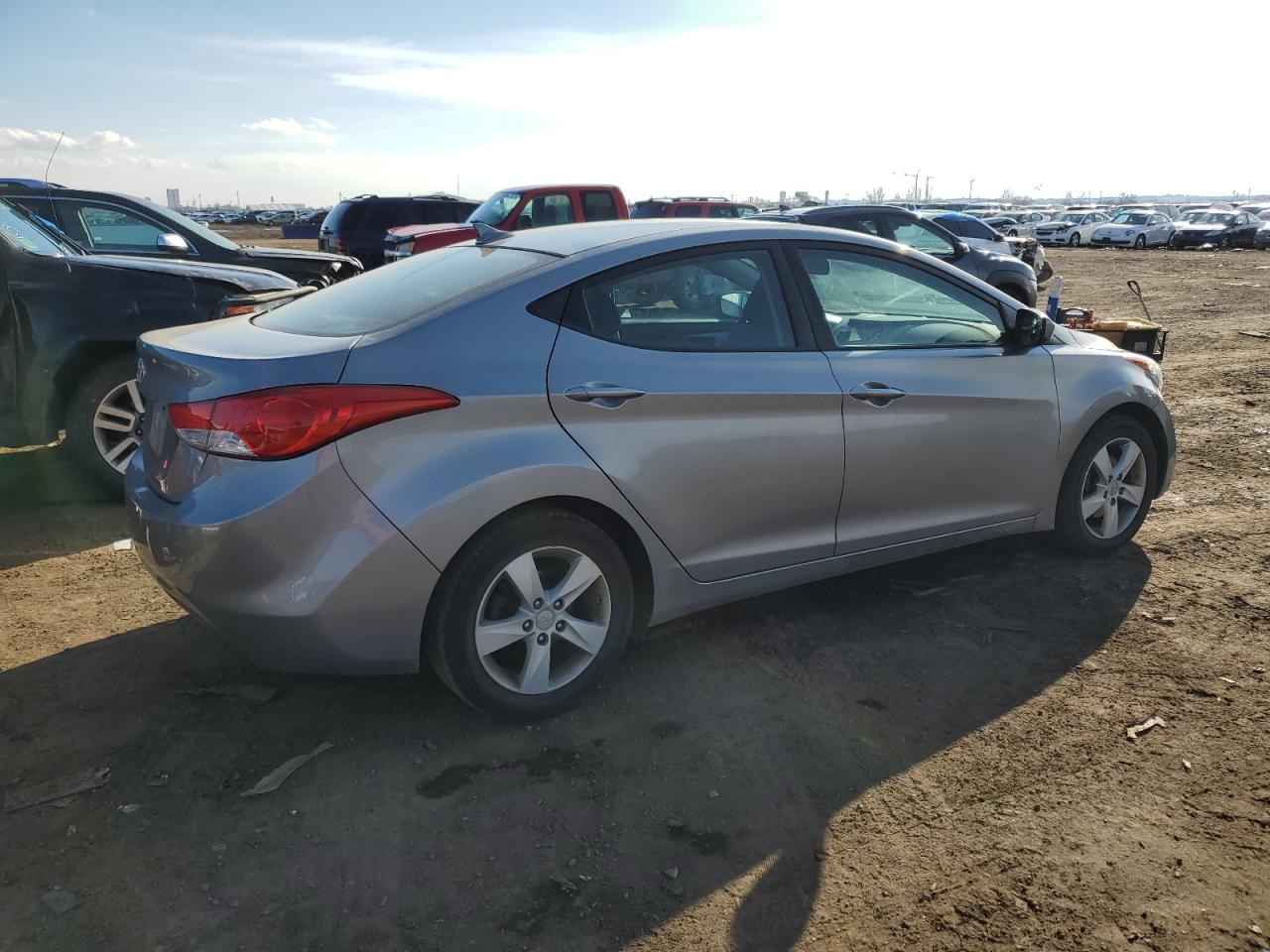 Photo 2 VIN: KMHDH4AE9CU426953 - HYUNDAI ELANTRA 