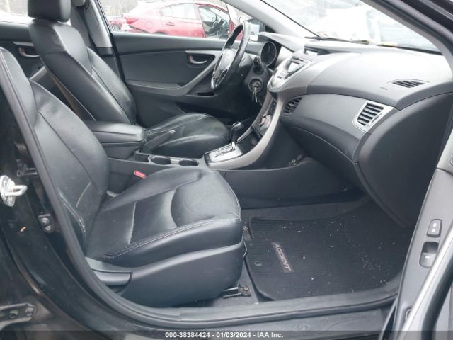 Photo 4 VIN: KMHDH4AE9CU467454 - HYUNDAI ELANTRA 