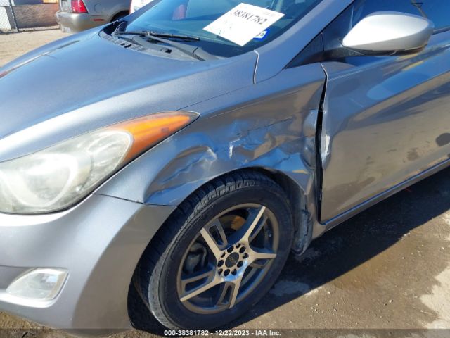 Photo 5 VIN: KMHDH4AE9DU487172 - HYUNDAI ELANTRA 