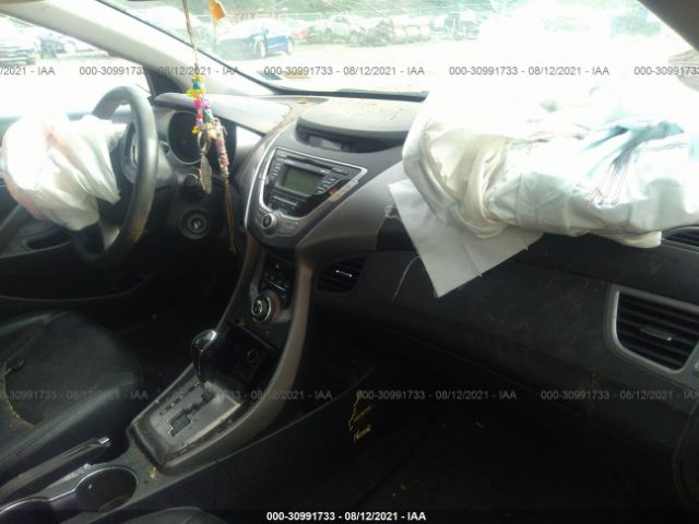 Photo 4 VIN: KMHDH4AE9DU506450 - HYUNDAI ELANTRA 