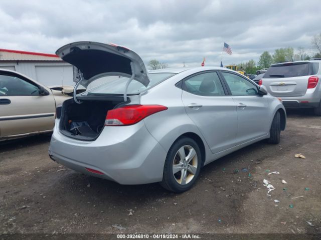 Photo 3 VIN: KMHDH4AE9DU535043 - HYUNDAI ELANTRA 