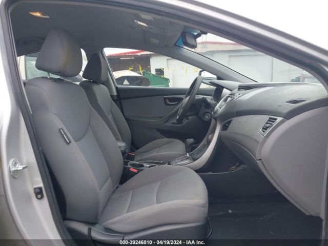 Photo 4 VIN: KMHDH4AE9DU535043 - HYUNDAI ELANTRA 