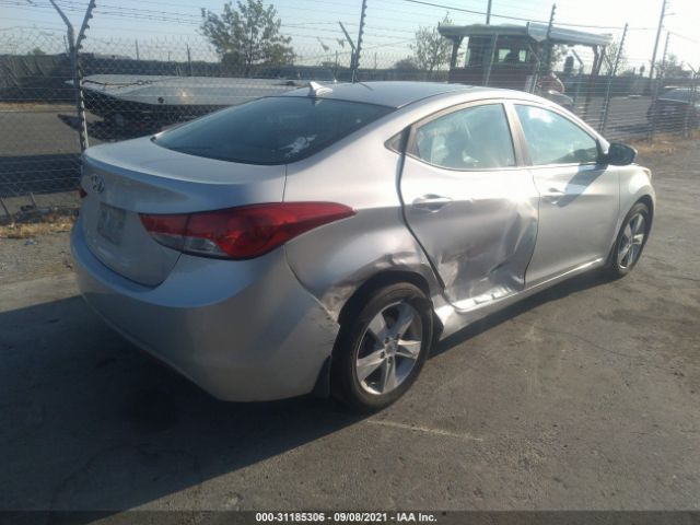 Photo 3 VIN: KMHDH4AE9DU554241 - HYUNDAI ELANTRA 