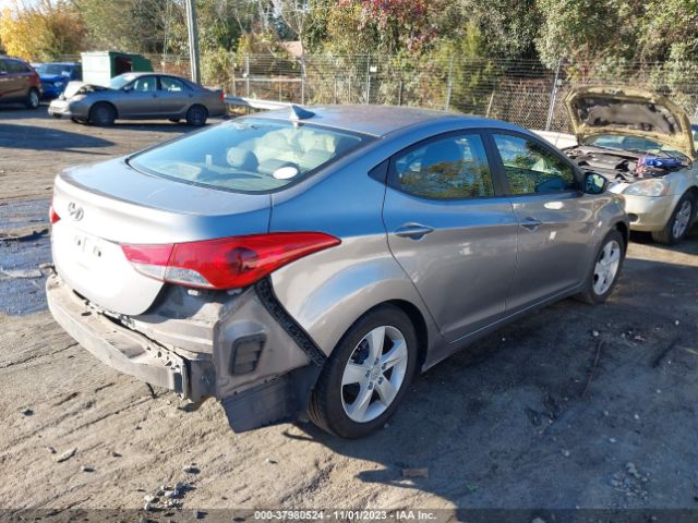 Photo 3 VIN: KMHDH4AE9DU558290 - HYUNDAI ELANTRA 