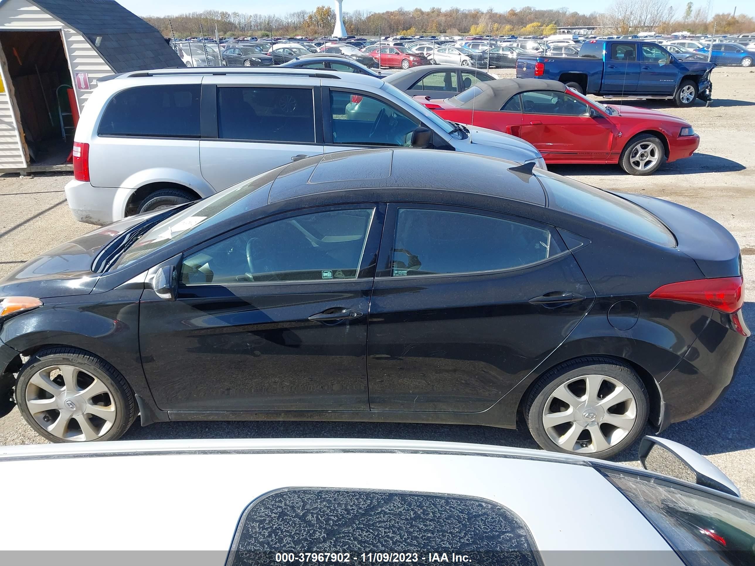 Photo 14 VIN: KMHDH4AE9DU627432 - HYUNDAI ELANTRA 